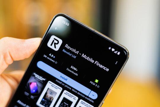 HIVATALOS MAGYAR FIÓKTELEPET NYIT A REVOLUTE: ÉRKEZIK A HAZAI BANKSZÁMLASZÁM